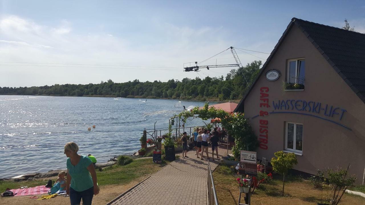 Fewo Am Kulkwitzer See Leipzig Exteriör bild